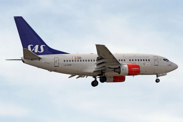 BOEING 737-600 (LN-RRP)