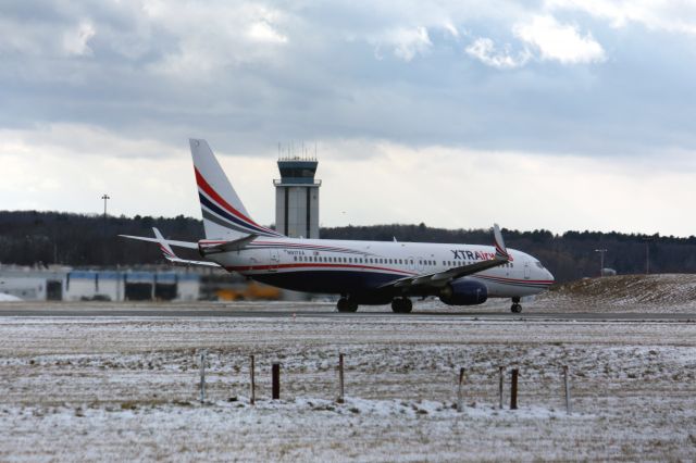 Boeing 737-800 (N917XA)