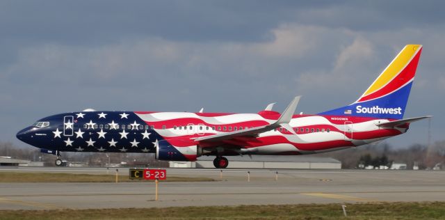 Boeing 737-800 (N500WR) - Freedom One at BUF