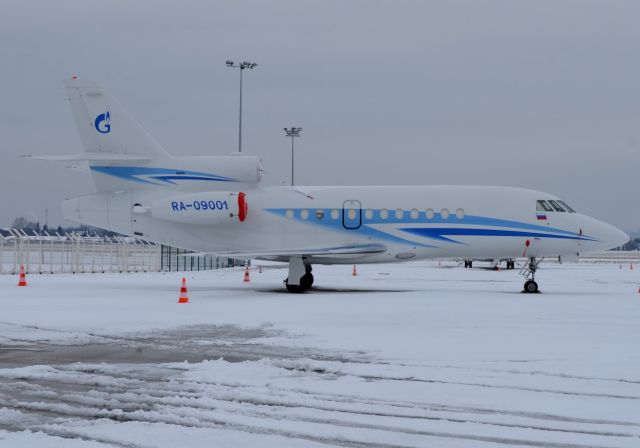 Dassault Falcon 900 (RA-09001)