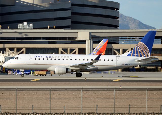 Embraer 170/175 (N86312)