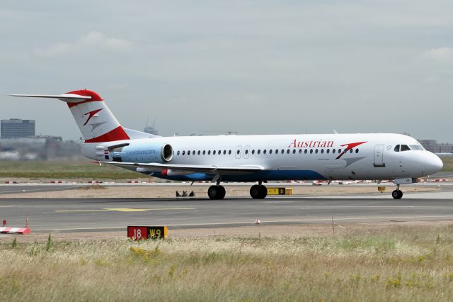 Fokker 100 (OE-LVD)