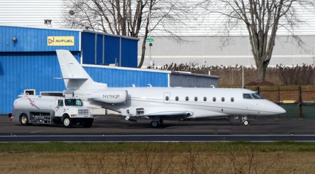 IAI Gulfstream G200 (N176QF) - This 2007 Israeli Aircraft Industries Gulfstream 200 is receiving some ground services in the Autumn of 2019.