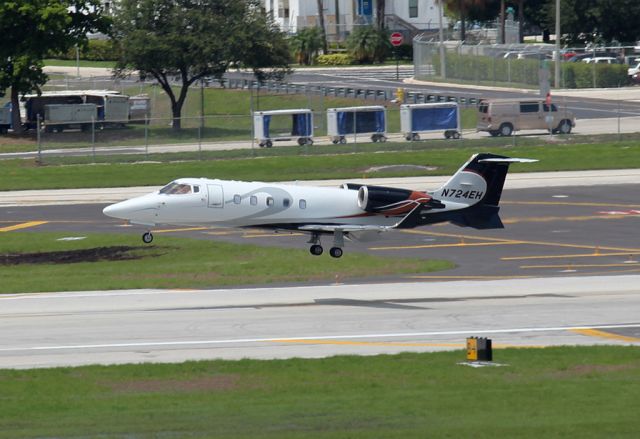 Learjet 60 (N724EH)