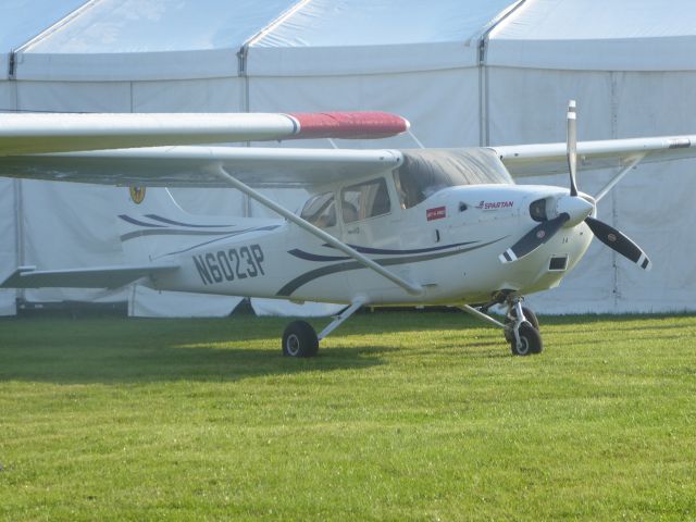 Cessna Skylane (N6023P)