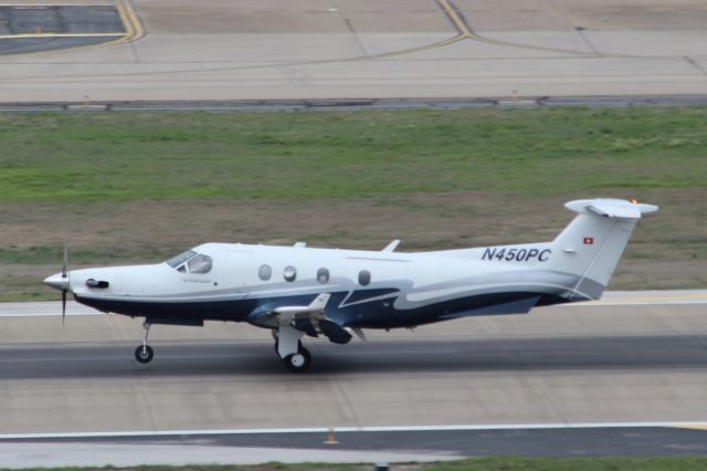 Pilatus PC-12 (N450PC)