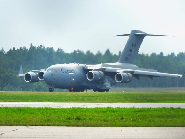 Boeing Globemaster III (17-7701)