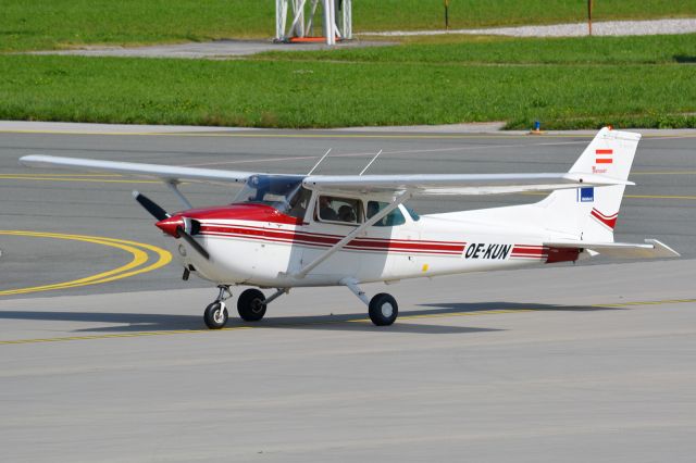 Cessna Skyhawk (OE-KUN)