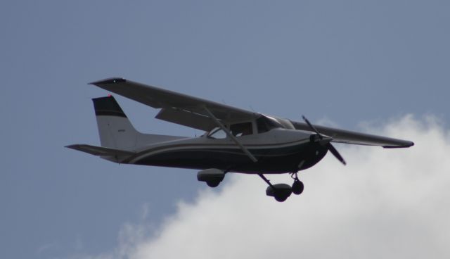 Cessna Skyhawk (N9792V)