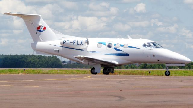 Embraer Phenom 100 (PT-FLX)