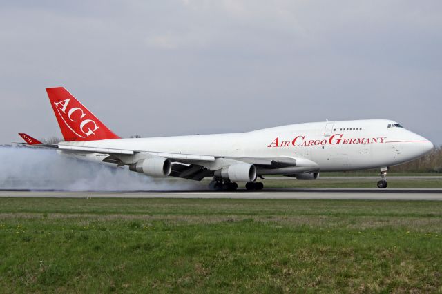 Boeing 747-400 (D-ACGA)