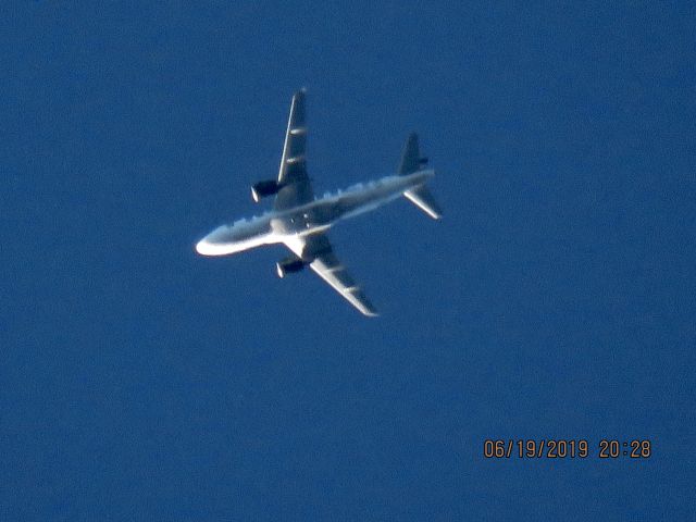 Airbus A319 (N943FR)