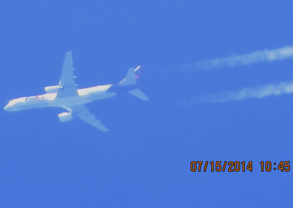 Boeing 757-200 (N957FD) - FedEx flight 819 from Great Falls to Memphis over Baxter Springs KS (78KS) at 39k feet.
