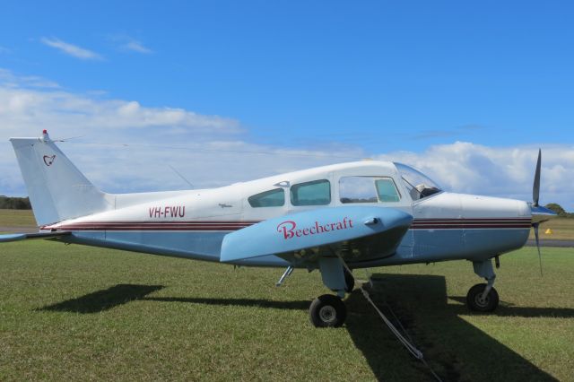 Beechcraft Sundowner (VH-FWU) - Beechcraft Musketeer Sports III