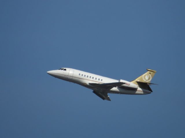 Dassault Falcon 2000 (N89CE) - TAKEN AUGUST 25, 2013 - DEPARTING 36R