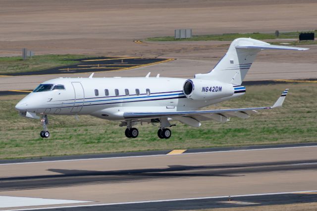 Bombardier Challenger 300 (N642DM) - Taken March 31, 2019.