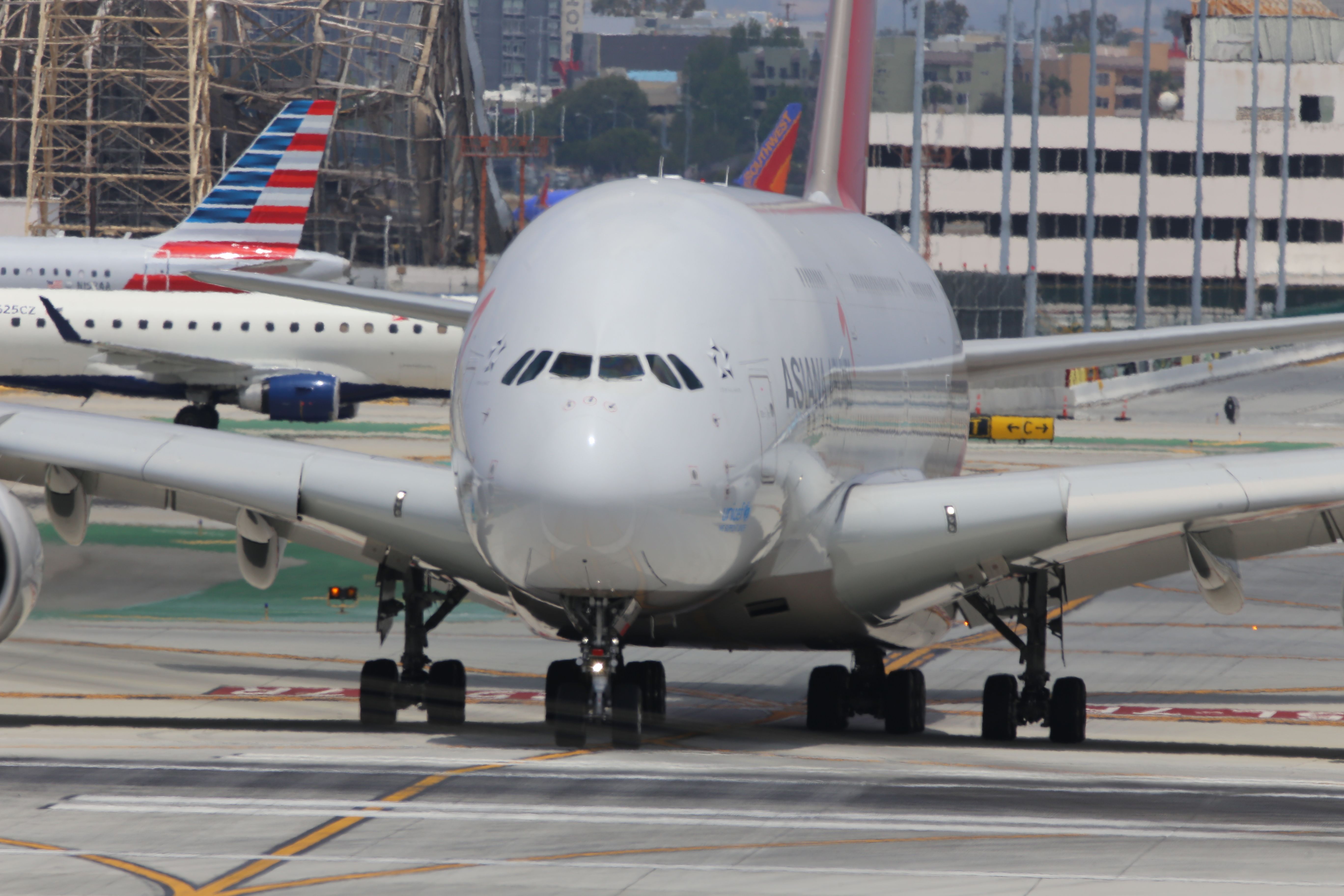 Airbus A380-800 (HL7635)