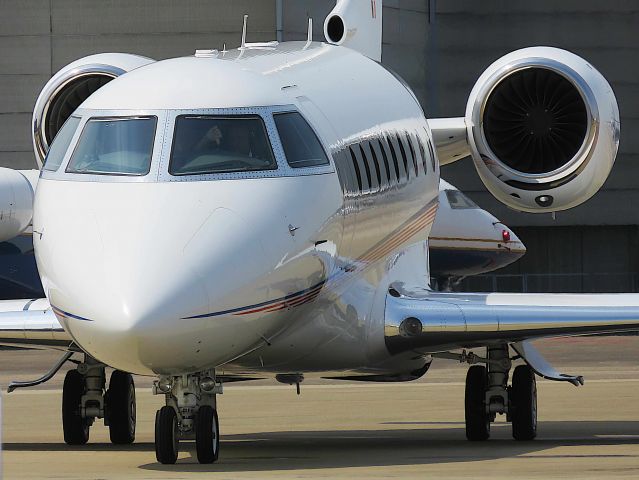 IAI Gulfstream G280 (N280EX) - I take a picture on Apr 17, 2017.