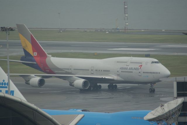 Boeing 747-400 (HL7421) - Asiana Airlines B747-48E cn25784