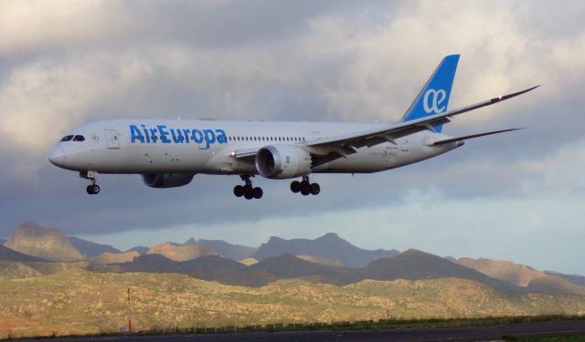 Boeing 787-9 Dreamliner (EC-ODI)