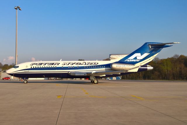 Boeing 727-100 (VP-BPZ)