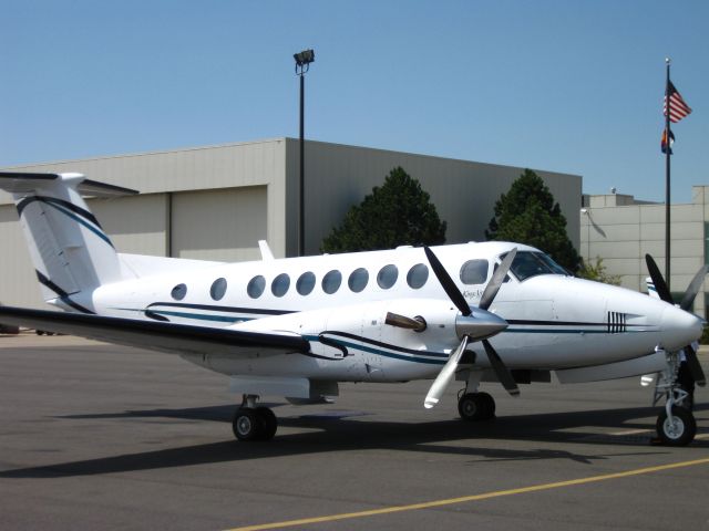 Beechcraft Super King Air 300 (N374BH)