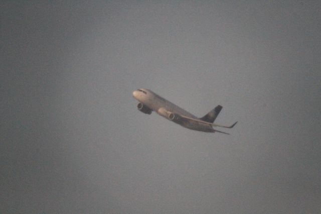 Airbus A320 (XA-VOZ) - DEPARTURE FROM 27 MMTJ
