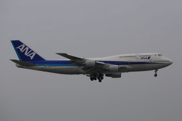 Boeing 747-200 (JA8960)