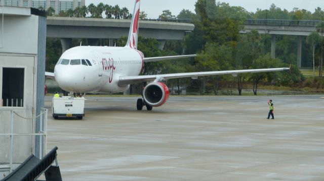 Airbus A319 (C-GBHY) - Pushing-back for a flight to Toronto