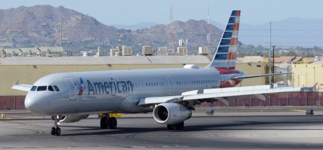 Airbus A321 (N912UY) - Phoenix Sky Harbor International Airport 26AUG19 110 degrees