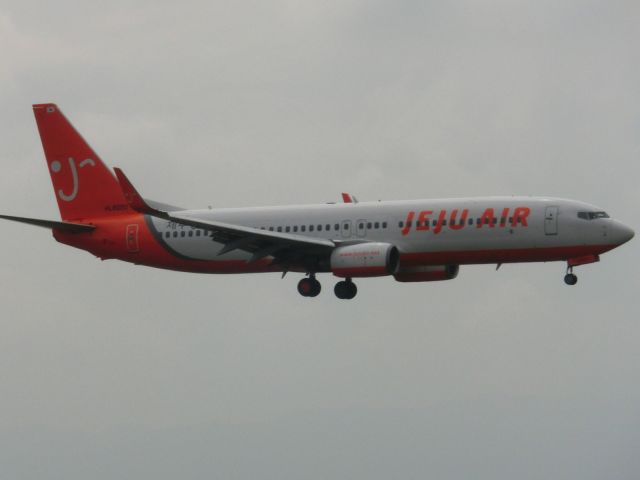 Boeing 737-800 (HL8020)