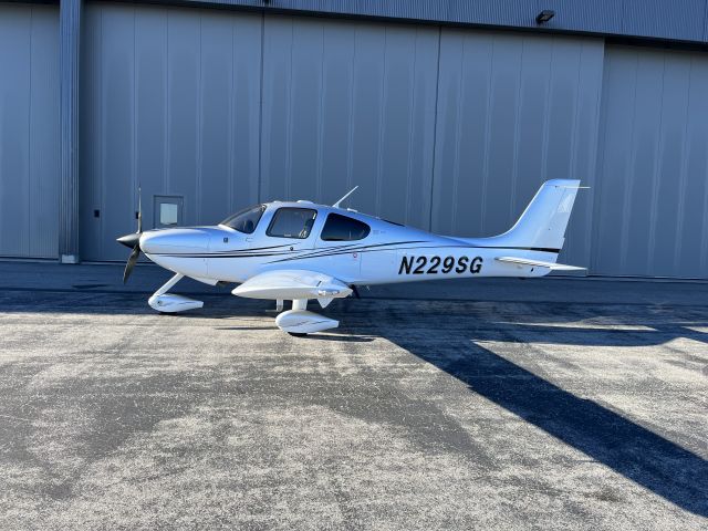 Cirrus SR-22 (N229SG) - n229sg