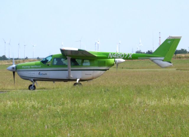 Cessna Super Skymaster (N4207X)
