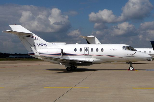 Hawker 800 (I-TOPH)