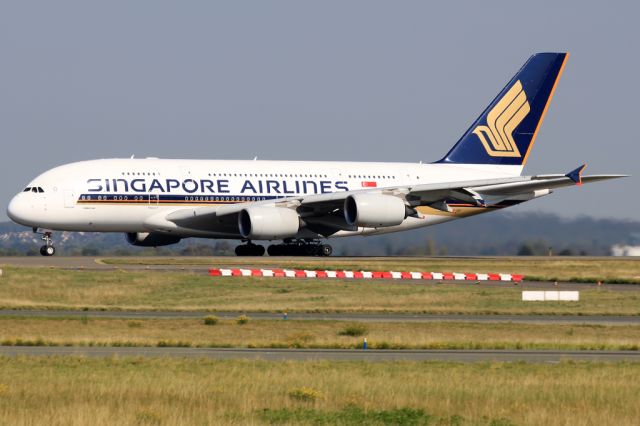 Airbus A380-800 (9V-SKF)