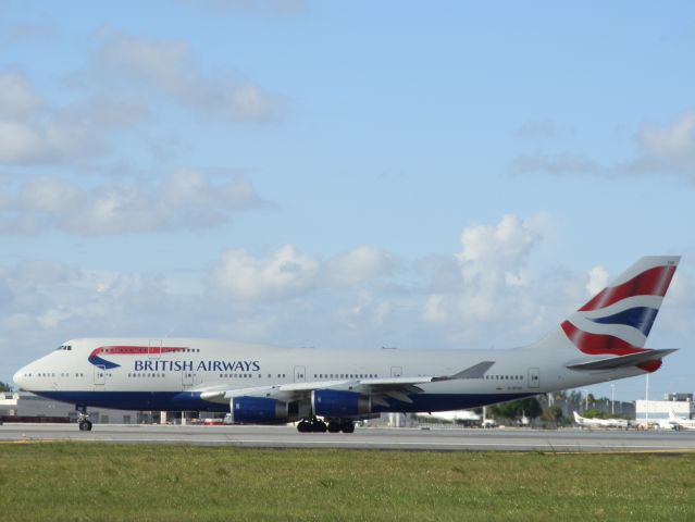 Boeing 747-400 (G-BYGE)