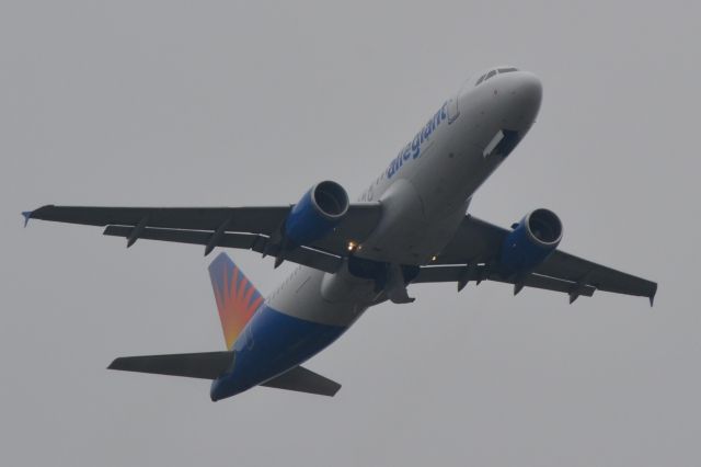 Airbus A320 (N223NV) - Departing from KJQF for KPIE on a drizzly Carolina day - 3/20/18