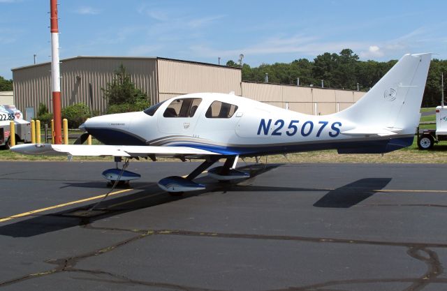 Cessna 400 (N2507S) - Speed!