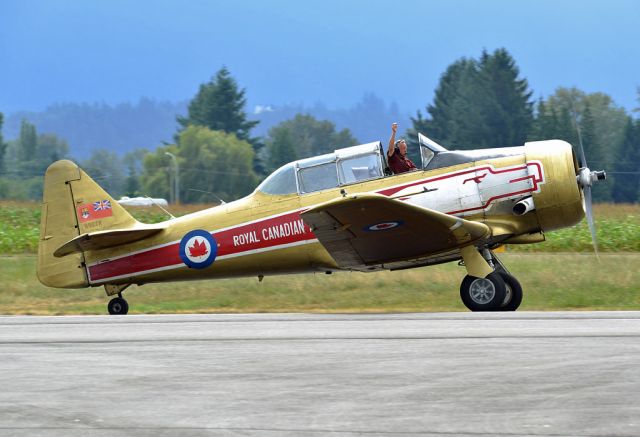 Beechcraft Baron (58) (N97TR) - Chilliwack Airport (CYCW/YCW).  Chilliwack Air Show - Flight Fest 2013