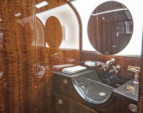 Learjet 31 (N44QG)