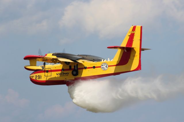 Canadair CL-215 (C-GBPD) - And the Drop !!!!