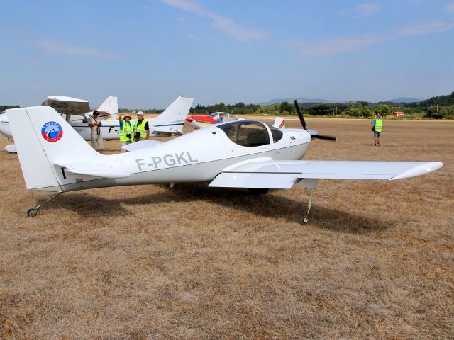 F-PGKL — - 10 sept 2016 br /carpentras airfield