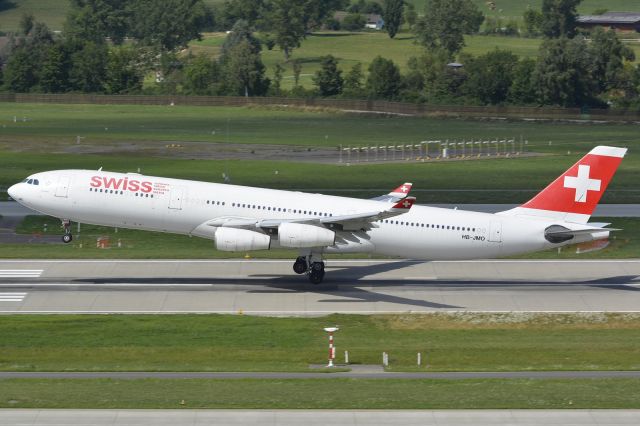 Airbus A340-300 (HB-JMO)