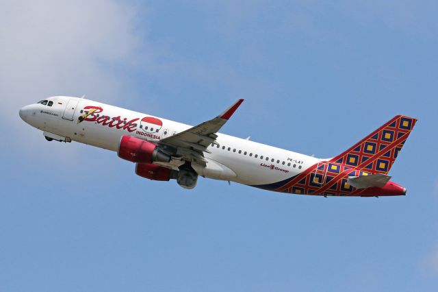 Airbus A320 (PK-LAY)