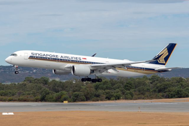 Airbus A350-900 (9V-SHY) - A350-941 cn 494. SIA 9V-SHY arrival R03 YPPH 01 March 2023