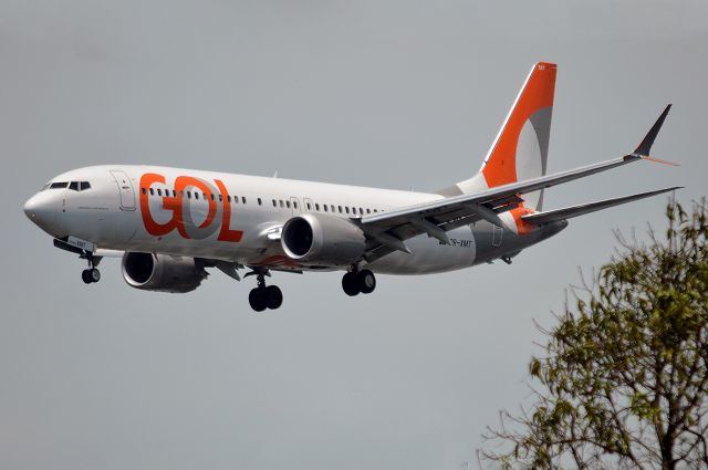 Boeing 737-700 (PR-XMT)