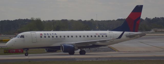 Embraer 170/175 (N818MD)