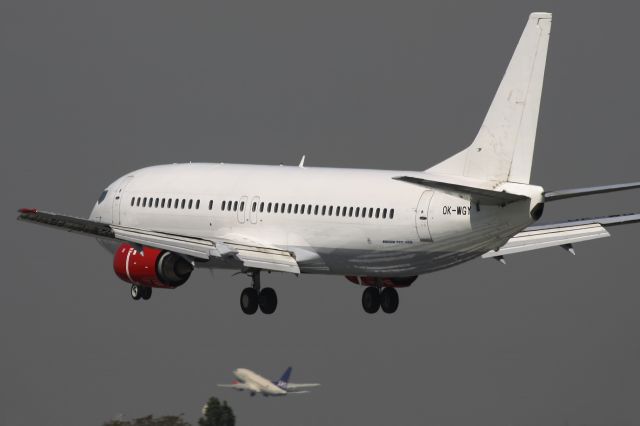 BOEING 737-400 (OK-WGY)