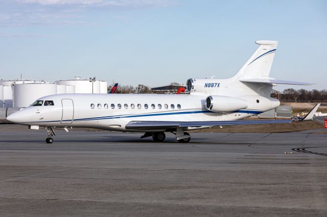 Dassault Falcon 7X (N887X)