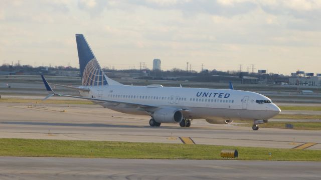 Boeing 737-900 —